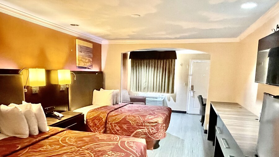 Luxury Inn & Suites Liberty