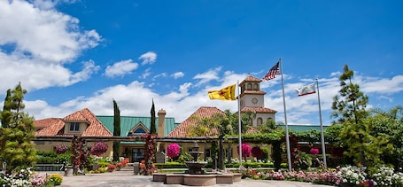 Exterior. South Coast Winery Resort and Spa