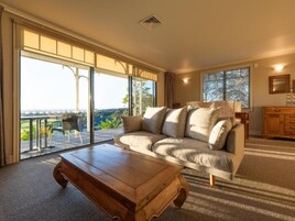 Premium Villa | Living area