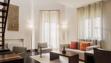 閣樓客房 | 1 間臥室、高級寢具、舒適加層、客房內保險箱