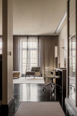 Ático | Zona de estar | Televisión LED de 56 cm con canales por cable, una televisión