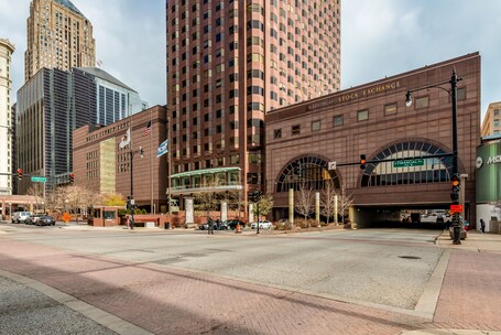 The Buckingham Hotel - Image 39