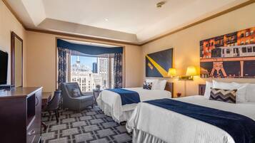 Doppia Deluxe, 2 letti matrimoniali | Minibar, una cassaforte in camera, una scrivania, tende oscuranti