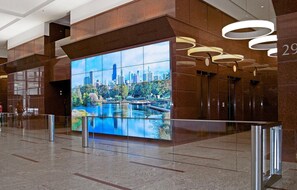 Lobby - The Buckingham Hotel (Chicago)