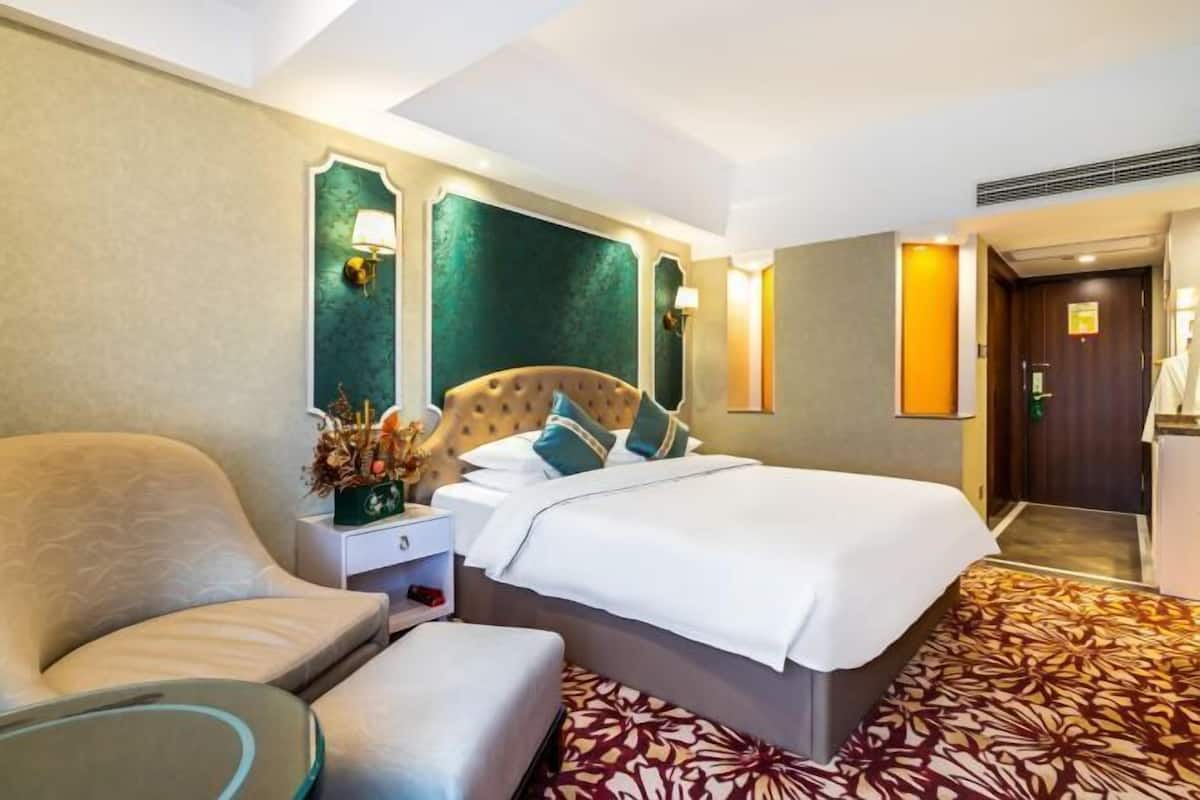 In-room safe, desk, laptop workspace, blackout curtains