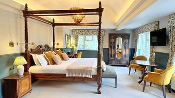 Suite | Coffres-forts dans les chambres, décoration personnalisée