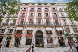 Bagian depan properti