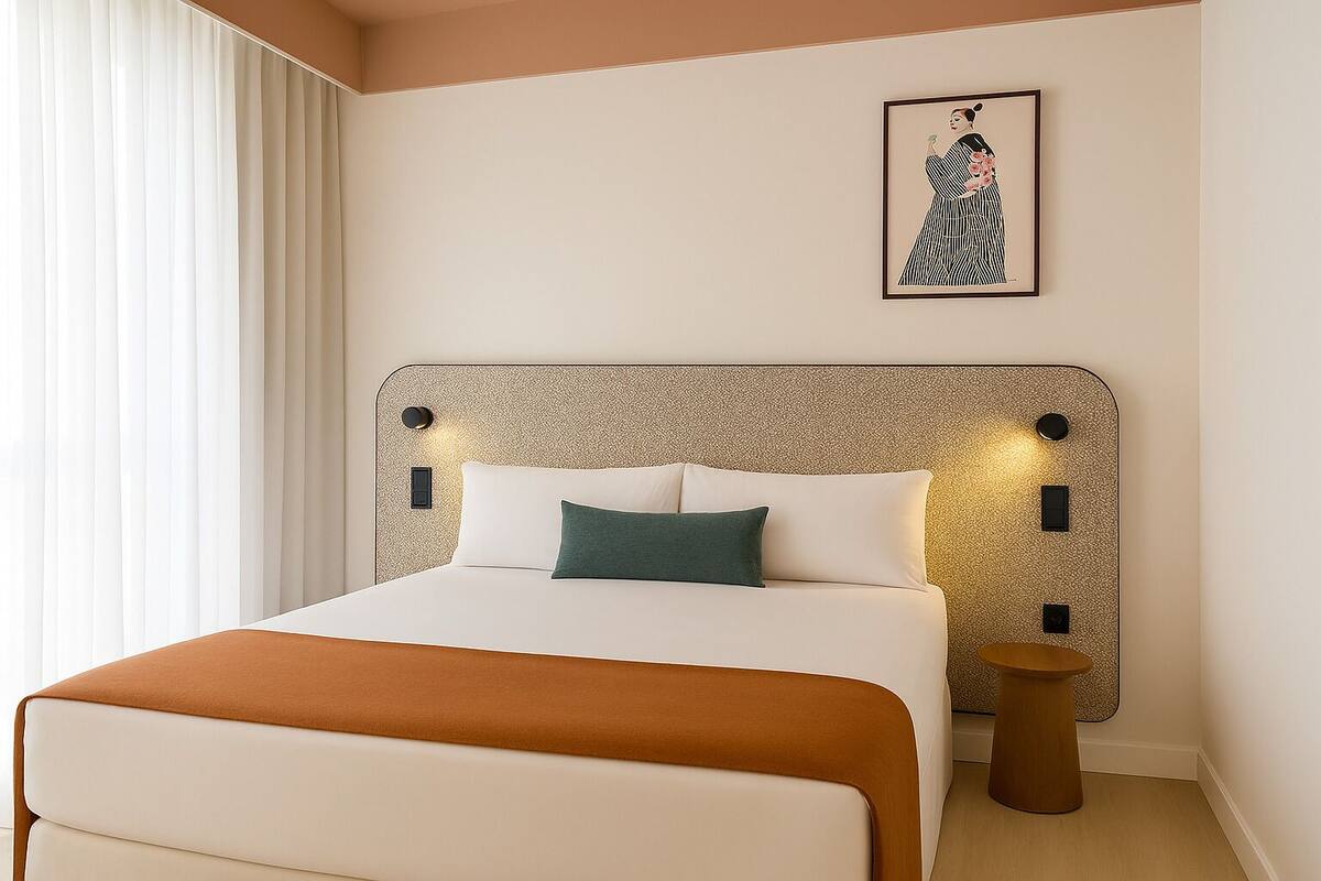 Standard Single Room | Down comforters, minibar, in-room safe, desk