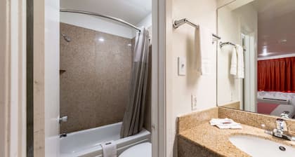 Motel 6 San Antonio, Tx - Frost Bank Center
