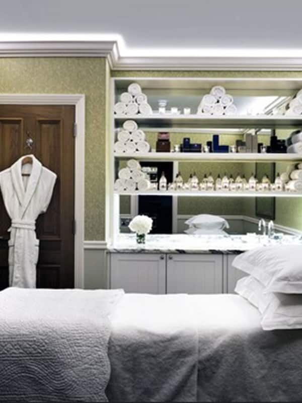 Body treatments, aromatherapy, facials, massage/treatment rooms