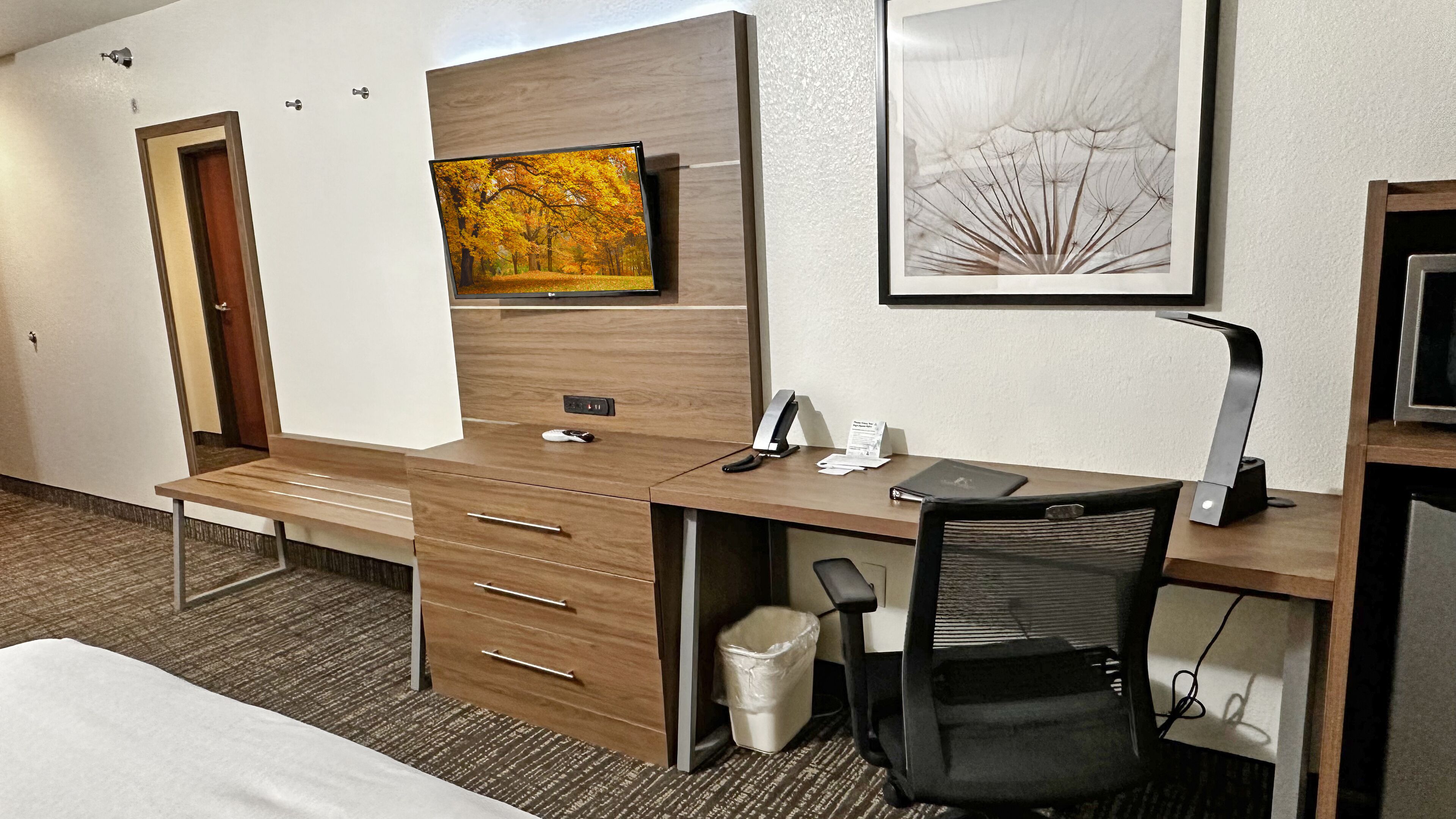 standard double room | 1 bedroom, desk, iron/ironing board, free wifi