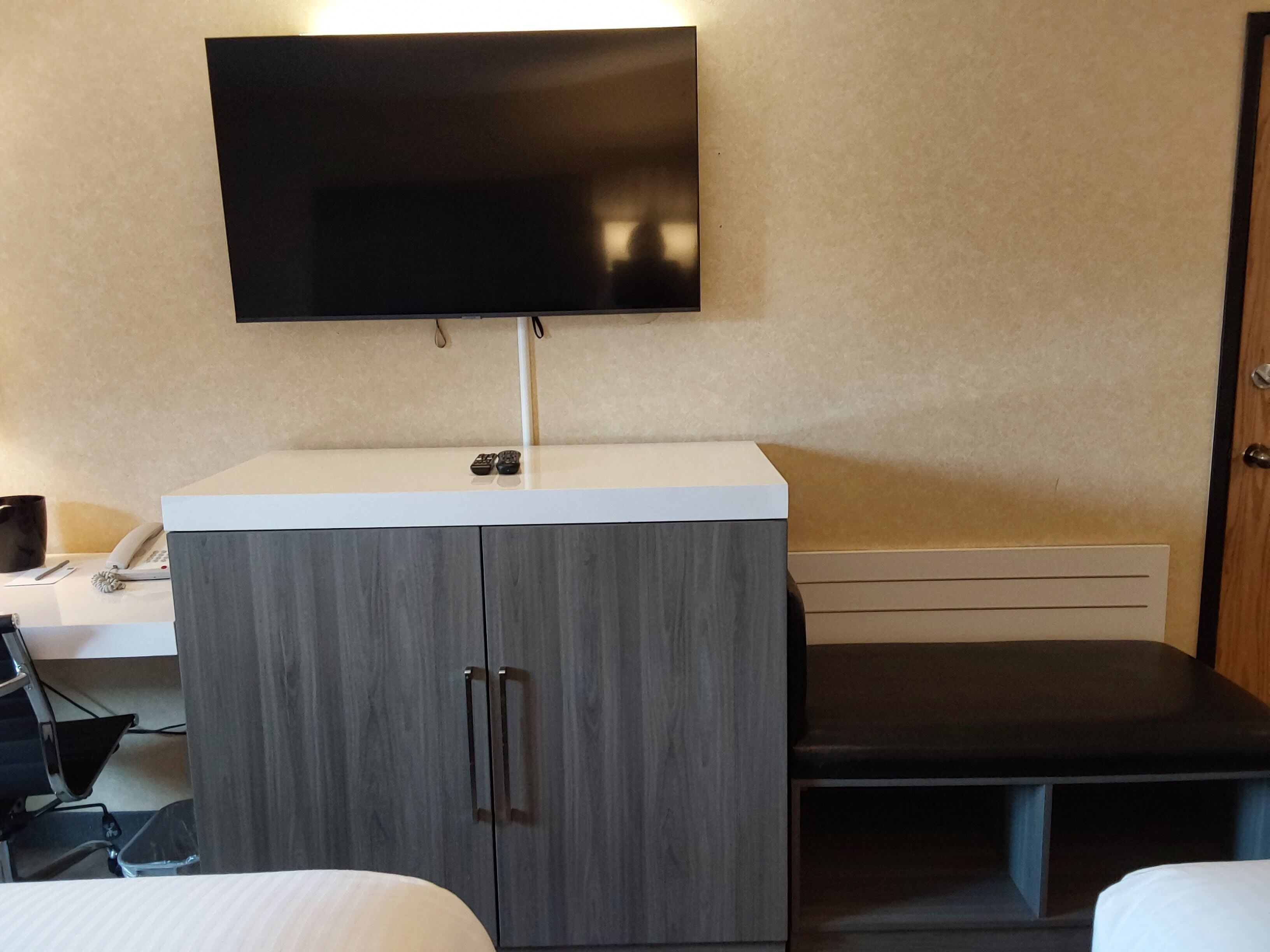 desk, iron/ironing board, free wifi, bed sheets