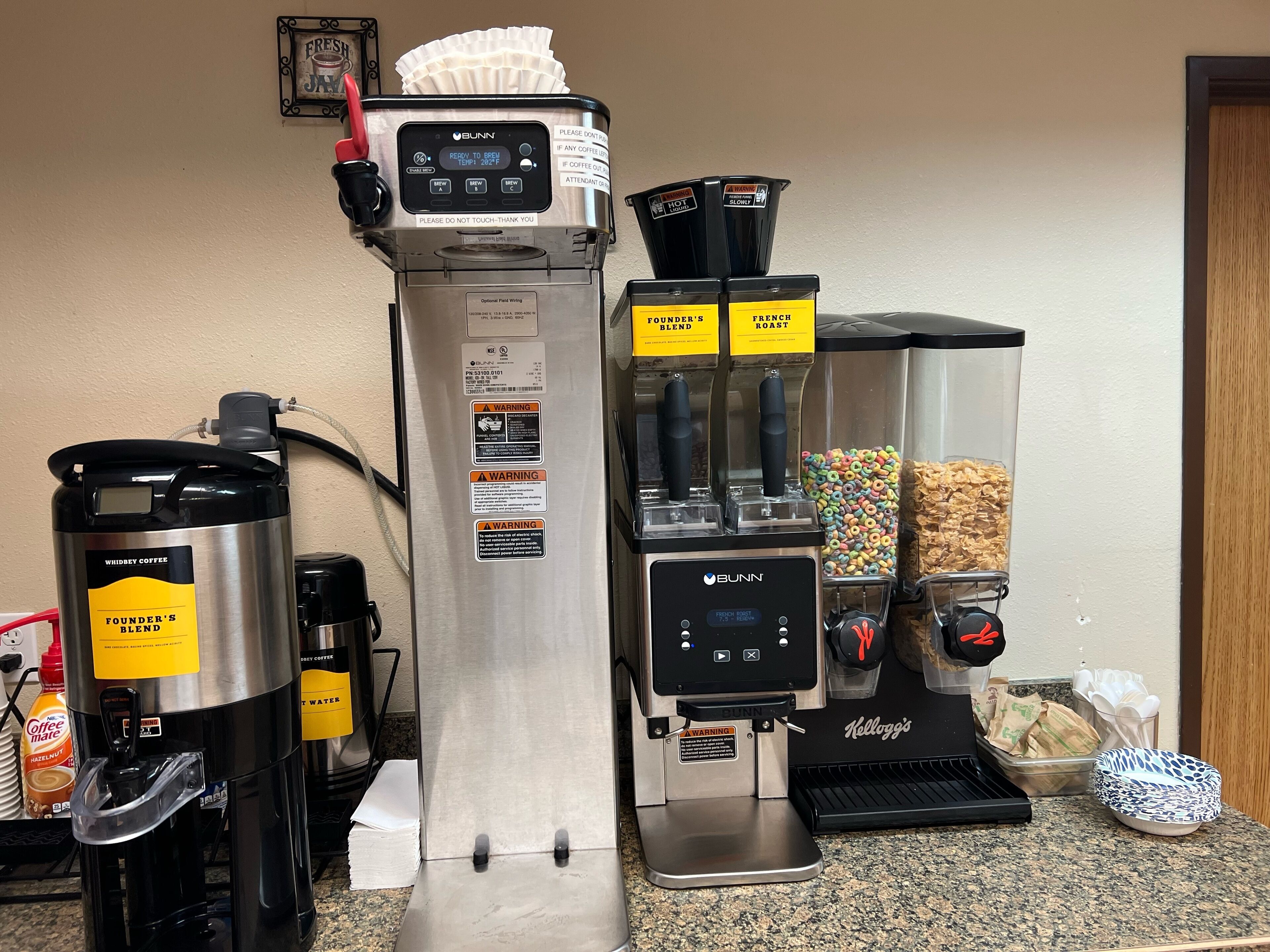 free daily continental breakfast