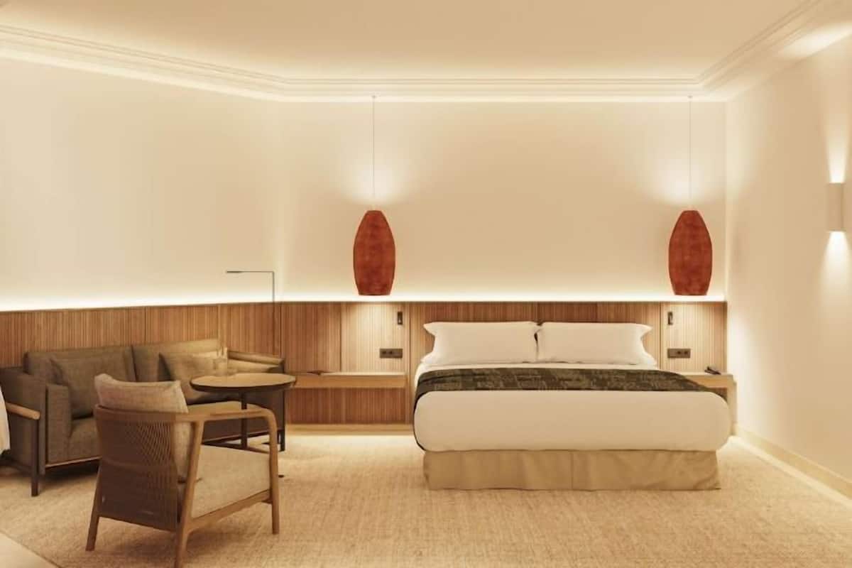 Ropa de cama de alta calidad y minibar