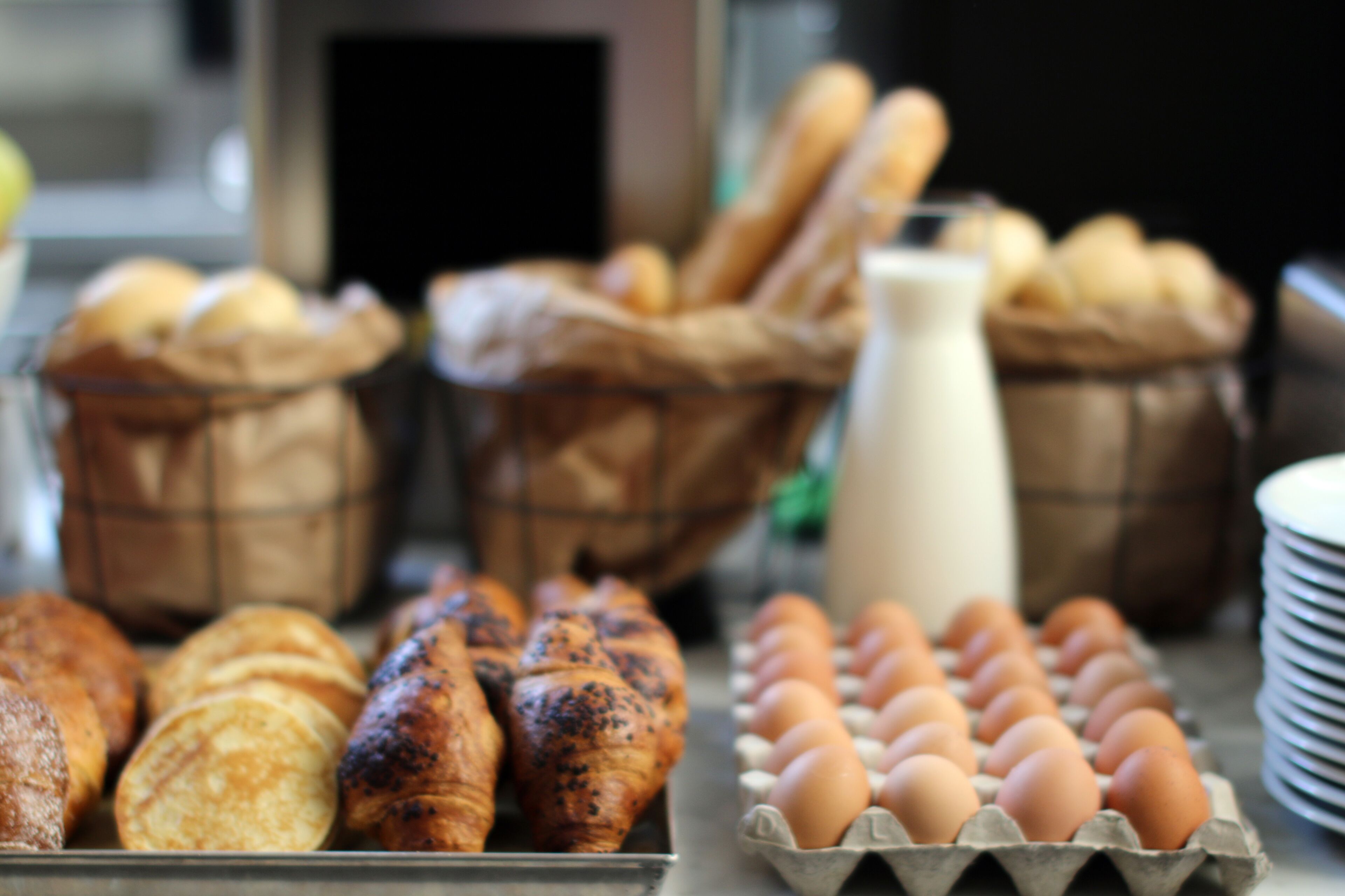 daily buffet breakfast (eur 18 per person)