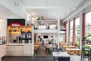 Free breakfast - Aiden by Best Western Haugesund Airport (Karmoy)