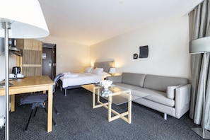 Hypo-allergenic bedding, pillow-top beds, desk, blackout curtains - Aiden by Best Western Haugesund Airport (Karmoy)