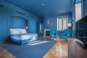 Deluxe Room, Bay View | Pillowtop beds, minibar, in-room safe, cribs/infant beds - Villa Cascais (Cascais)