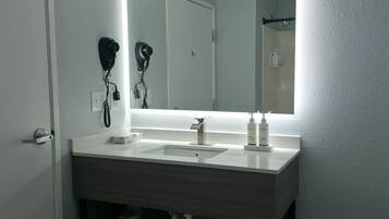 Room, 2 Queen Beds, Non Smoking | Bathroom