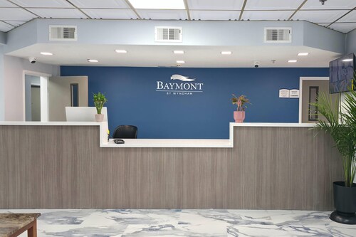 Baymont by Wyndham Louisville Southwest