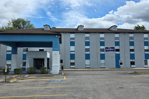 Baymont by Wyndham Louisville Southwest