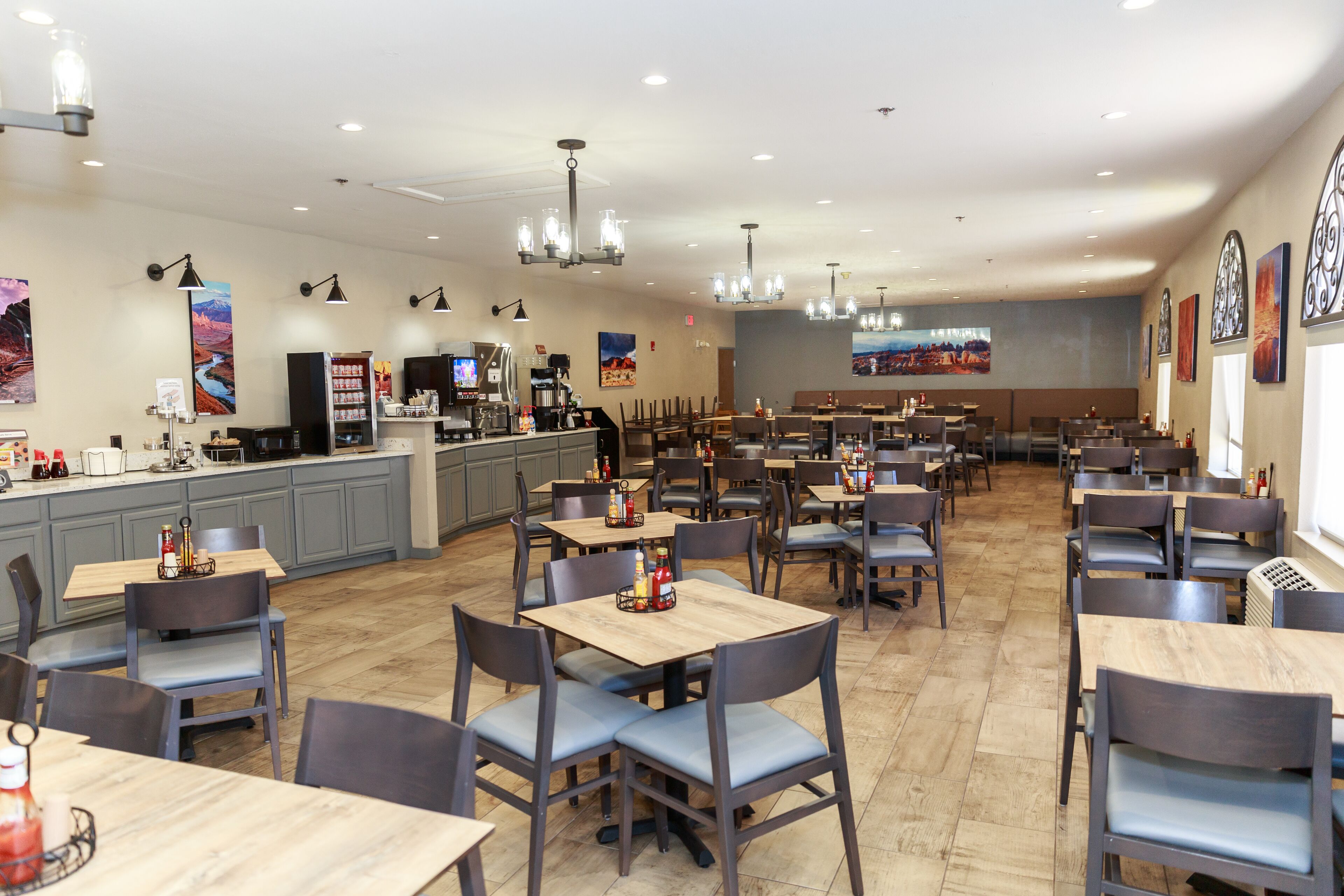 Free daily buffet breakfast