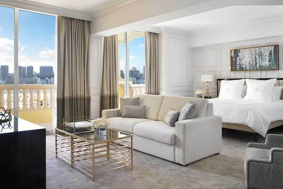 Deluxe Room (Intracoastal) | Egyptian cotton sheets, premium bedding, pillowtop beds, minibar