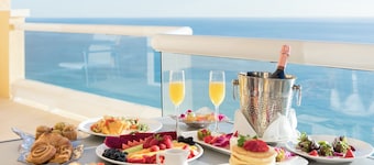 Acqualina Resort & Residences On The Beach