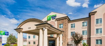 Holiday Inn Express & Suites Cedar City by IHG