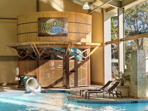 Indoor pool, outdoor pool, pool loungers - Hyatt Vacation Club at Wild Oak Ranch, San Antonio (San Antonio)