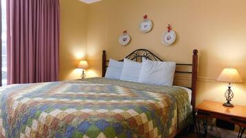 Condo, 1 Bedroom (103) | 1 bedroom, individually decorated, individually furnished