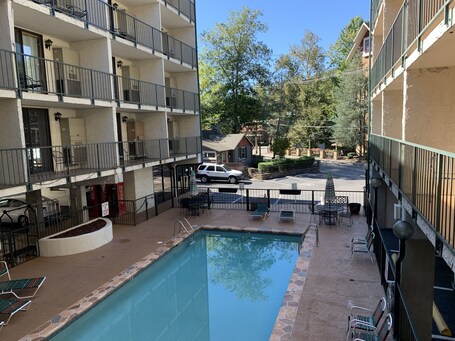 Oak Square Rentals - Image 54