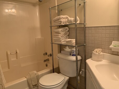Oak Square Rentals - Image 62