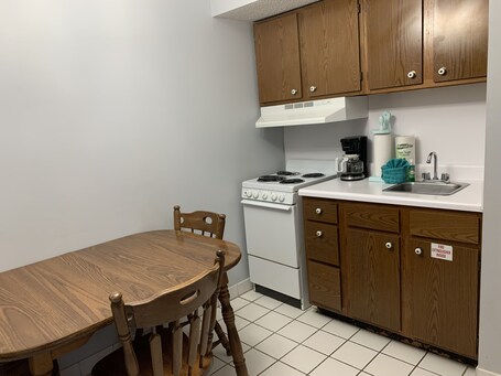 Oak Square Rentals - Image 40