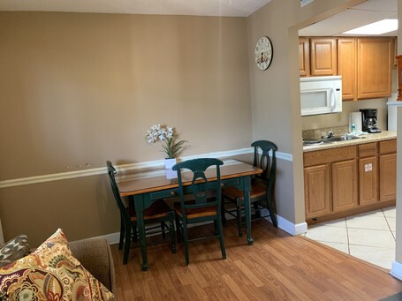 Oak Square Rentals - Image 18
