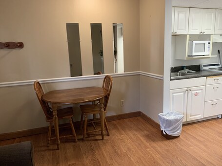 Oak Square Rentals - Image 84
