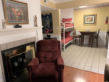 Oak Square Rentals - Image 138
