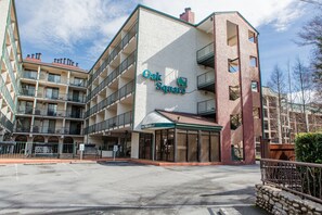 Front of property - Oak Square Rentals (Gatlinburg)