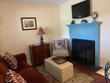 Oak Square Rentals - Image 27
