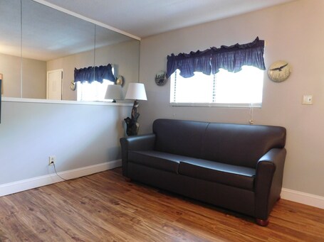 Oak Square Rentals - Image 46