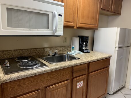 Oak Square Rentals - Image 36