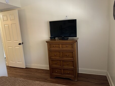 Oak Square Rentals - Image 50