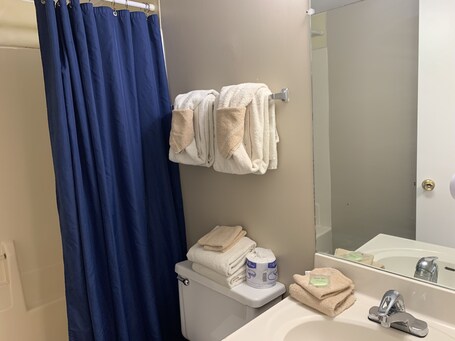 Oak Square Rentals - Image 101
