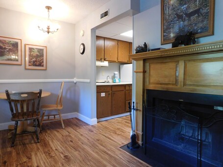Oak Square Rentals - Image 42
