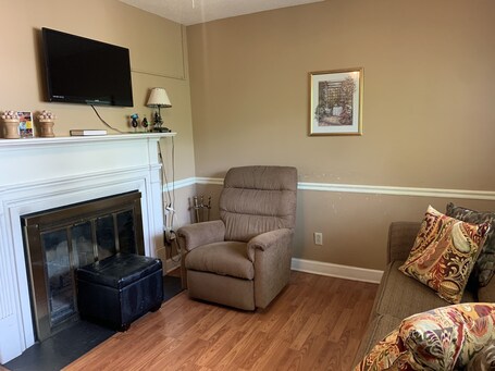 Oak Square Rentals - Image 113