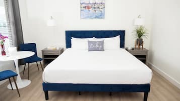 Cortinas blackout, wifi gratis y ropa de cama