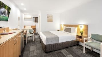Standard Room | In-room safe, blackout drapes, soundproofing, iron/ironing board