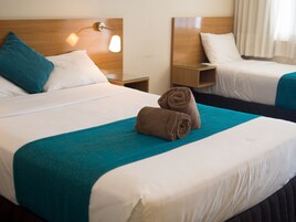 Standard Room | In-room safe, blackout drapes, soundproofing, iron/ironing board