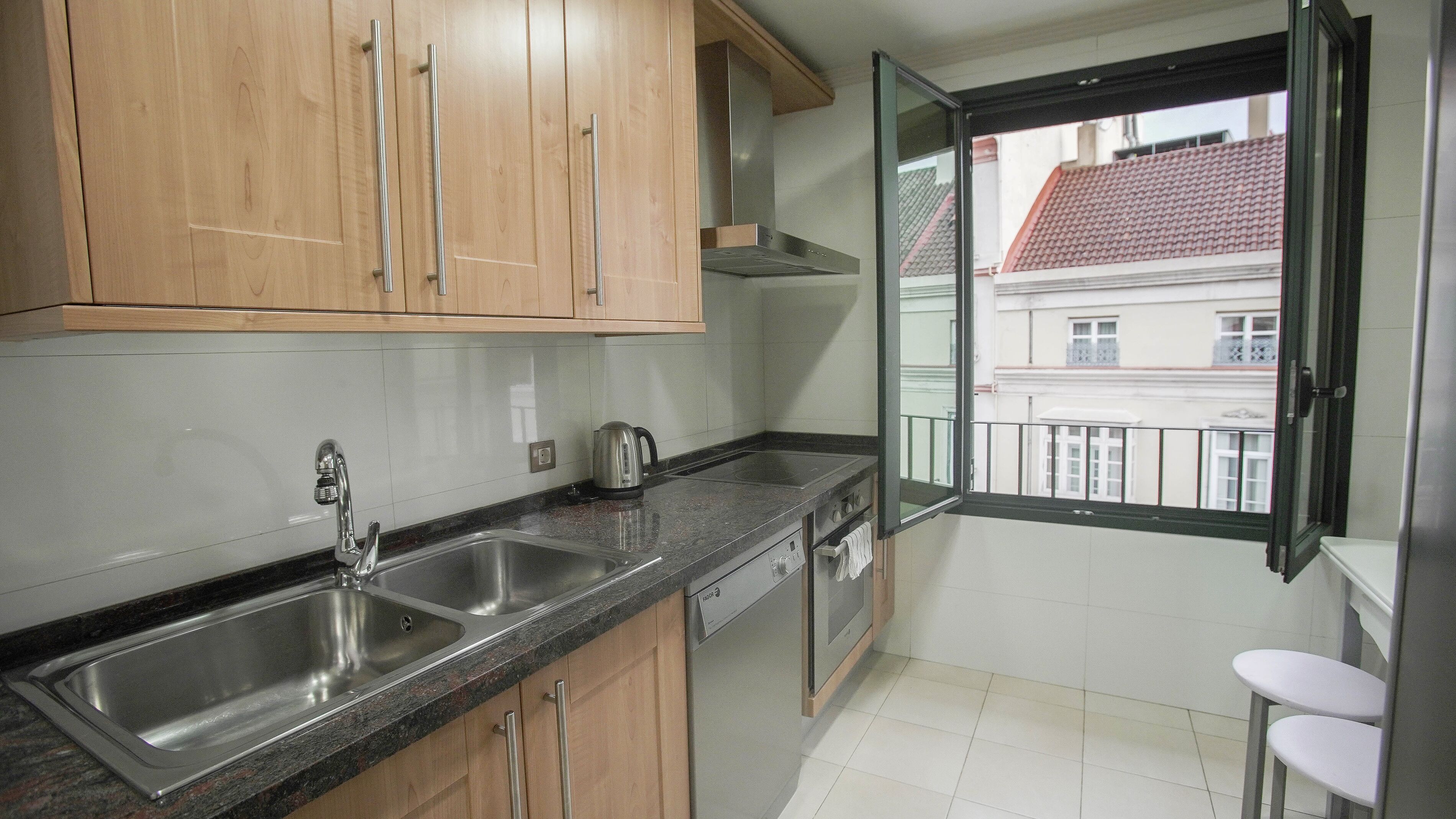 nearby apartment for 4 people | private kitchen