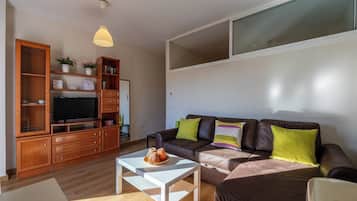 Leilighet | Minibar, safe på rommet, blendingsgardiner og lydisolert